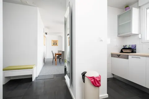 Split, Dragovode - Luksuzno stanovanje s teraso in pogledom na morje 103 m2