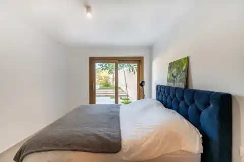 Ravna Gora, kuća 146 m² — 2 stana, privatni lift, bazen