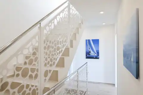 Privlaka - Dom szeregowy z basenem i tarasem na dachu.