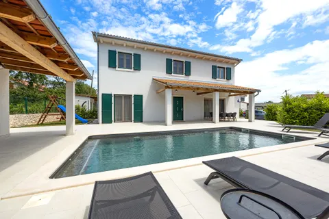 Istrie - Krásná vila s bazénem 160 m2