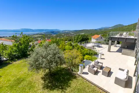 Hreljin - Villa with panoramic view and private wellness