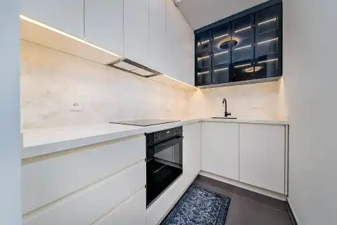 Záhřeb, Centrum - Luxusní dvoupokojový byt 67 m2 k pronájmu