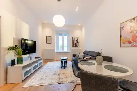Zagreb, centar - Potpuno renoviran dvosoban stan, najam