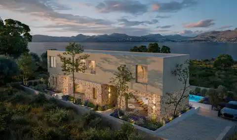 Šolta - Moderna vila s bazenom