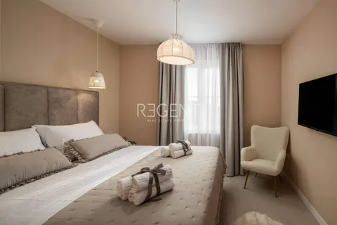 Rogoznica, Ražanj - autentica villa con vista mare