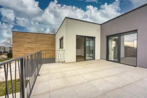 Kaštelir-Labinci - Dvojna kuća s bazenom i pogledom na more