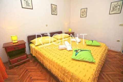 Hvar - Vila prvý rad pri mori