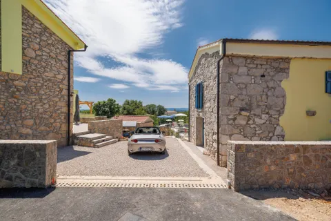 Krk - Luxusná vila na prenájom 135 m2