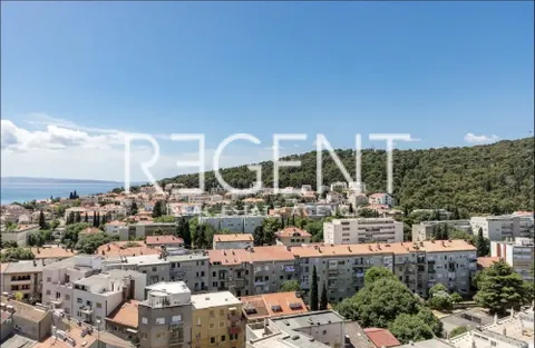 Split, Spinut - Penthouse k dlouhodobému pronájmu 78 m2