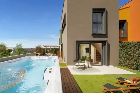 Kuća 103 m², Poreč-Veli Maj — konoba, jacuzzi, namještena