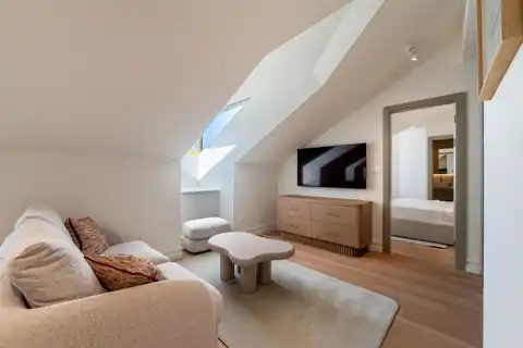 Stan 46 m² za najam — prvi najam, Centar
