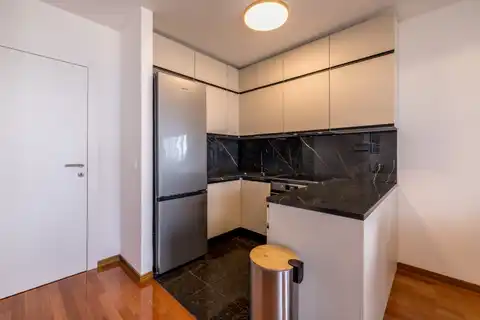 Spalato, Žnjan - Appartamento trilocale con loggia e vista mare