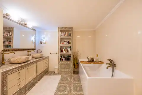 Zagreb, Vrbani III - luxurious penthouse, first row to the lake