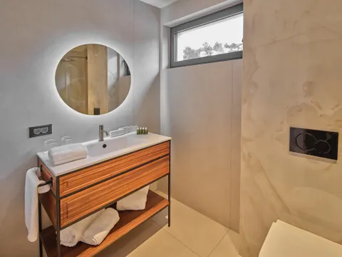 Trogir - Moderna villa s pogledom na more 341 m2