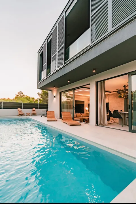 Šibenik, Vodice - Moderní vila, novostavba 200 m2