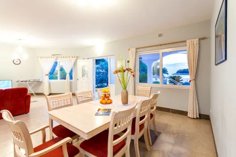 Ostrov Korčula – Okouzlující vila v zátoce s bazénem 460 m2
