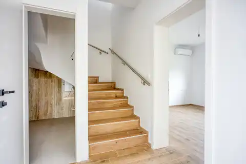 Kaštelir-Labinci - Dvojna kuća s bazenom i pogledom na more