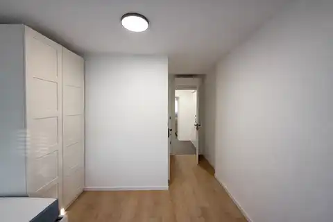 Zagreb, Centar - Trosoban renoviran stan za najam s parkingom