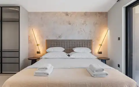 Podstrana - Vila s bazénom a výhľadom na more