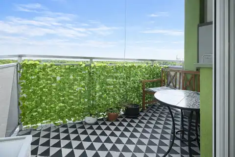 Zagabria, Folnegovićevo naselje - appartamento trilocale con posto auto