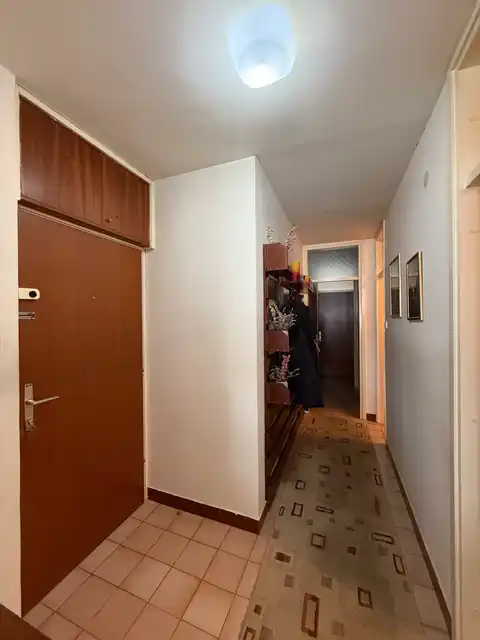 Split, Spinut - Dvosoban stan s loggiom u centru grada