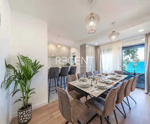Zadar, Posedarje - Vila první řada u moře 300 m2
