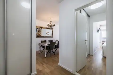 Split, Žnjan - Three-room apartment with a loggia and sea view