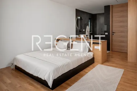 Šolta - Villa unica con vista panoramica sul mare, 270 m2