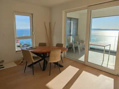 Split, Duilovo - Dvojizbový byt s loggiou a výhľadom na more