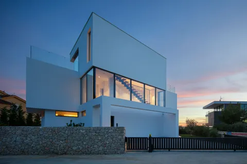 Sukošan – Luxusní moderní vila s bazénem 495 m2