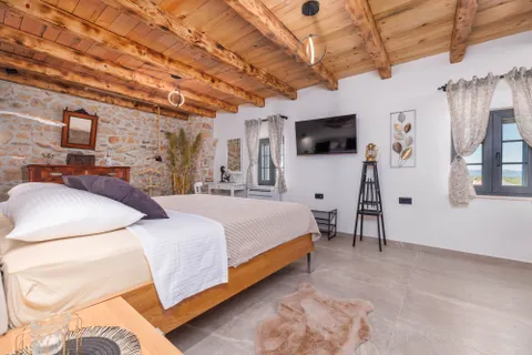 Krk - Luxusná vila na prenájom 135 m2