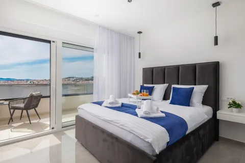Šibenik, Vodice - Villa di lusso sulla costa adriatica