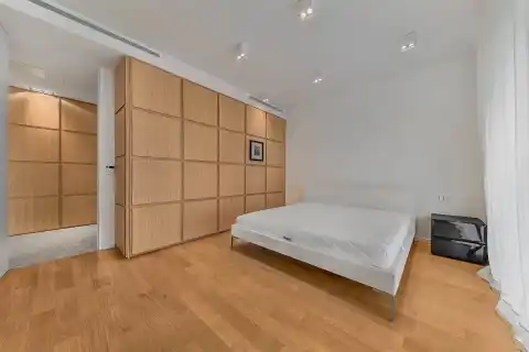 Zagreb, Ban Centar – Trosoban stan 131 m2