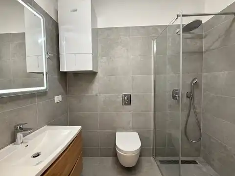 Zagreb, Centar - Renoviran dvosoban stan u centru