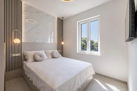 Split, Bačvice - Luksuzan dvosoban stan 64 m2