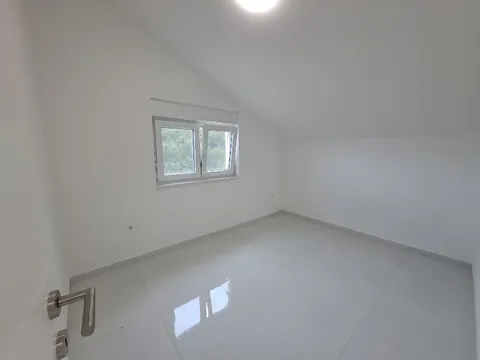 Crikvenica - Četverosoban stan s terasom 110 m2, novogradnja