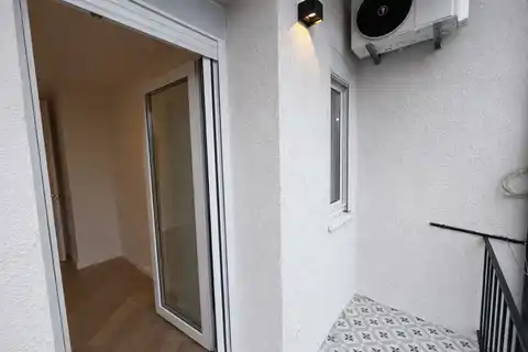 Zagreb, Mandaličina – renovierte 2-Zimmer-Wohnung mit Balkon