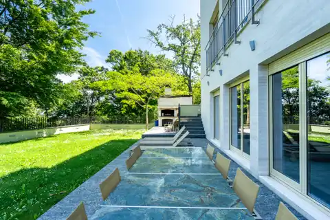 Kuća 376 m², Gornje Prekrižje — parcela 704 m²