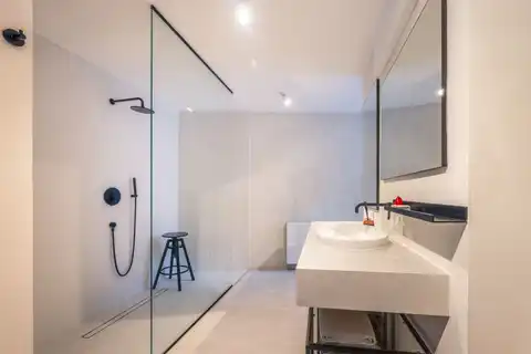 Zagreb, Vinogradska – Dizajnerski dvoetažni stan s vrtom i terasom