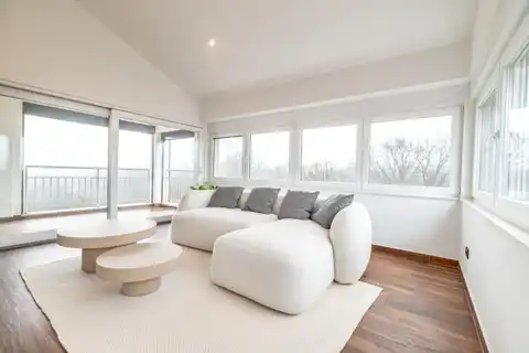 Загреб, Шребрняк – роскошная двухуровневая квартира в превосходном месте