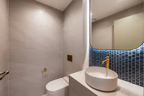 Stan 46 m² za najam — prvi najam, Centar