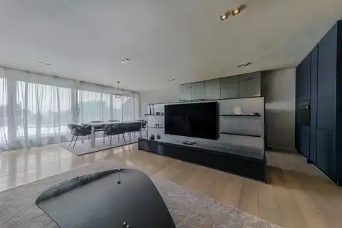 Záhreb, Sveti Duh - Moderný päťizbový byt 150 m2