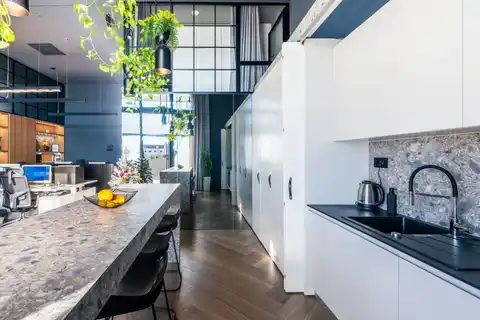 Split, Trstenik - Atraktívní komerční prostor v budově Orin