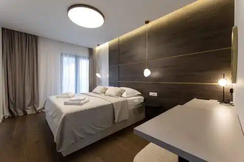 Split, Kaštela - Vila modernog dizajna sa bazenom i pogledom na more