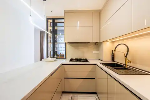 Zagreb, Malešnica - Moderan i potpuno renoviran trosoban stan