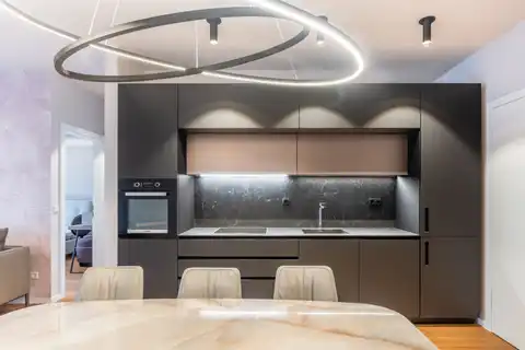 Zagreb, Maksimir – Luksuzno štirisobno stanovanje, prva najemnina