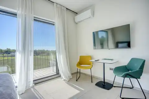 Kuća 230 m² — grijani bazen, krovna terasa, Poreč