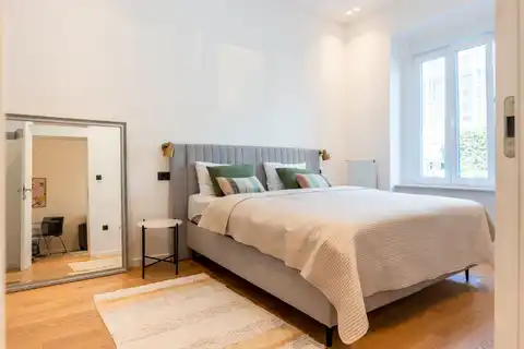 Zagreb, centar - Potpuno renoviran dvosoban stan, najam