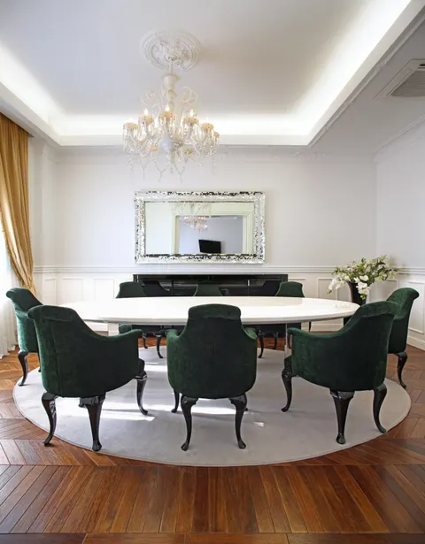 Zagreb, Donji grad, Marulićev trg – luksuzan ured od 280 m² za najam