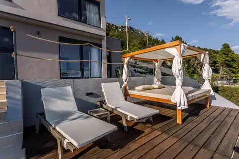 Vila 232 m², Kaštel Stari — 4SS, grijani bazen, pogled na more